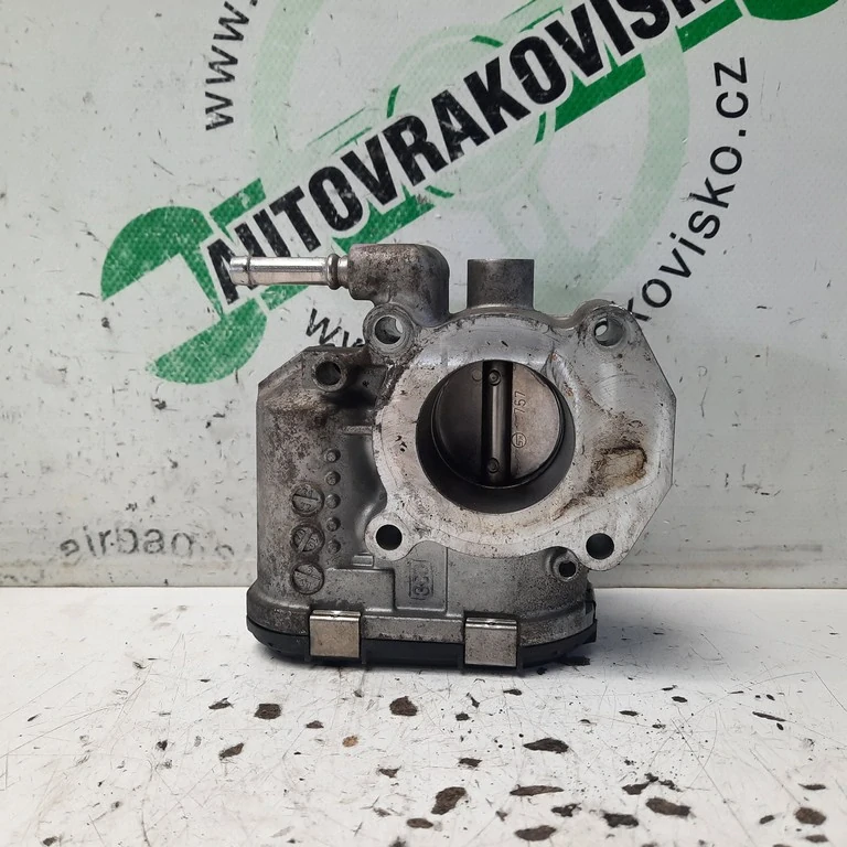 Škrtiaca klapka Toyota Yaris 1.0 2008 22030-0Q010