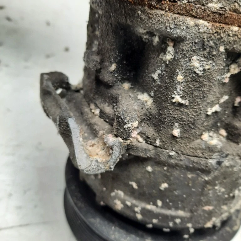 Kompresor klimatizácie Toyota Auris E15 Avensis T25 Corolla E15 1.4 1.6 1.8 447260-2271