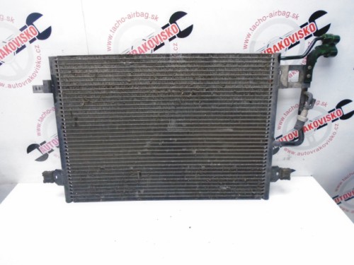 Chladič klimatizácie VW Passat 3B0260401A