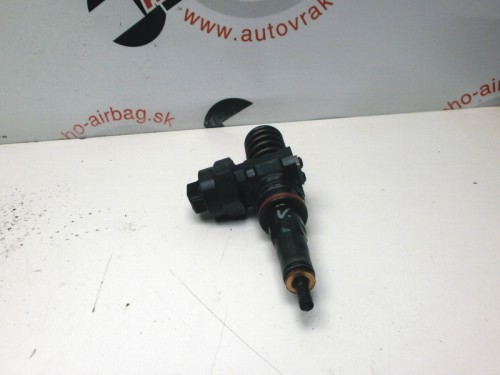 Vstrekovacia tryska Skoda Fabia 1.9 TDI 038130073AL