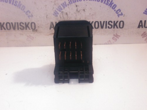 Vypínač Opel Tigra 90481764