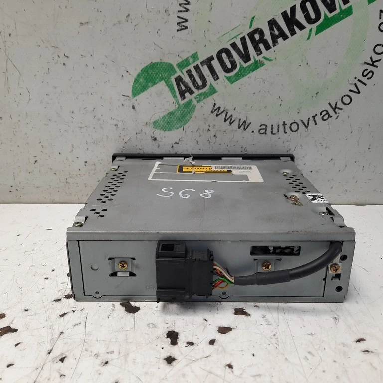 Autorádio Audi A6 C6 8E0035111 CD menič