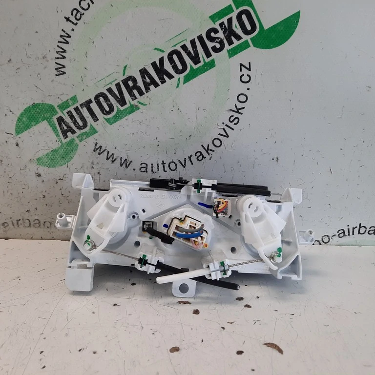 Ovládač kúrenia Renault Express II 275008537R