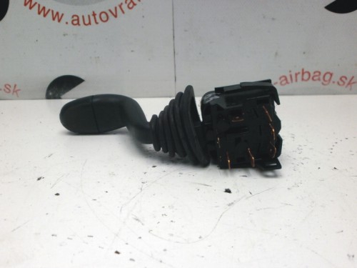 Prepínacia páčka Skoda Felicia LS