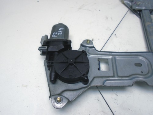 Sťahovanie okna Citroen Xsara 400574T6 PZ