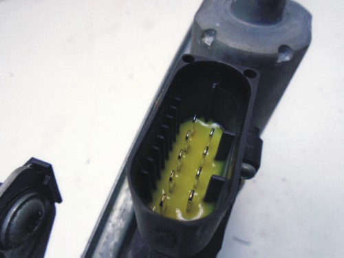 Sťahovanie okna Mercedes A A1687300346 LZ