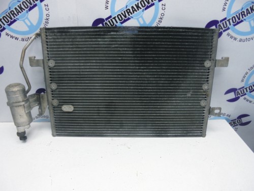 Chladič klimatizácie Mercedes A A1685000254