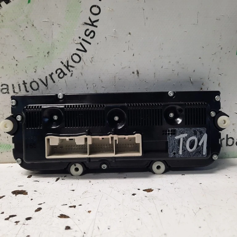 Ovládač kúrenia Volkswagen Touran 