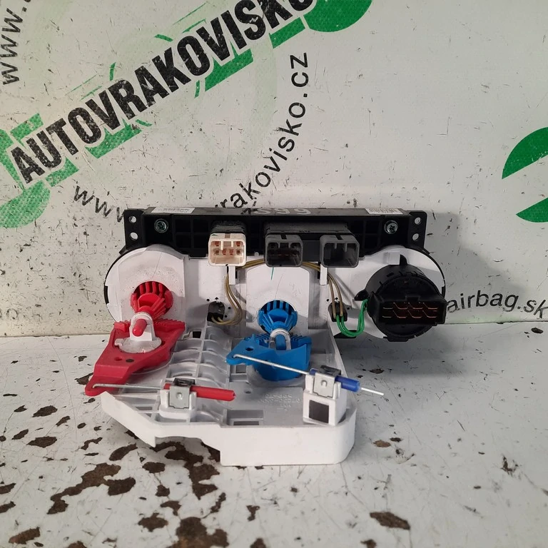 Ovládač kúrenia Hyundai i10 97250-0X0104X