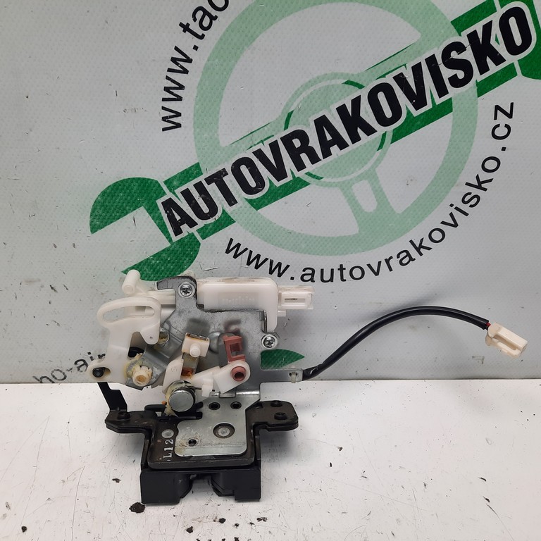 Zámok 5 dvere kufor Mazda 5