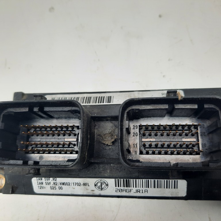Riadiaca jednotka motora Fiat Punto II 1.2 IAW 59F.M2