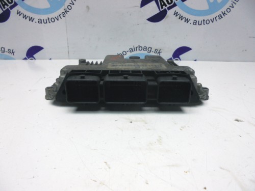 Riadiaca jednotka motora Nissan Primera 1.9 dCi 0281011645