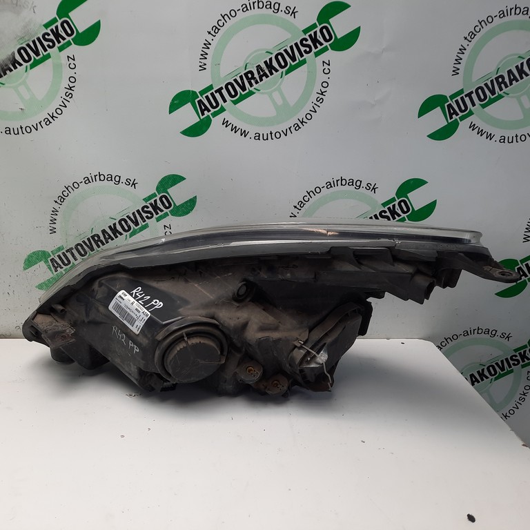 Predné svetlo Opel Corsa D pravé