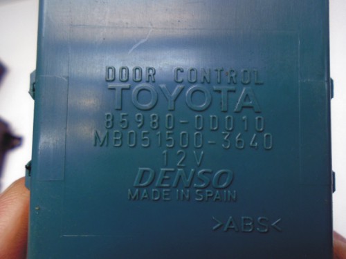 Komfortka Toyota Yaris 85980-0D010