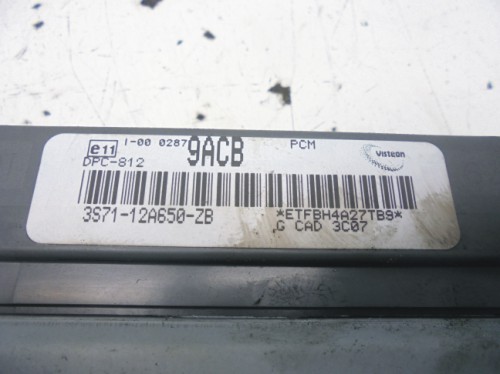 Riadiaca jednotka motora Ford Mondeo III 2.0 TDCI 3S7112A650ZB