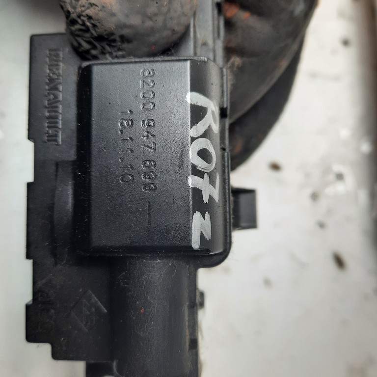 Zámok 5 dvere kufor Renault Clio III HB 8200947699