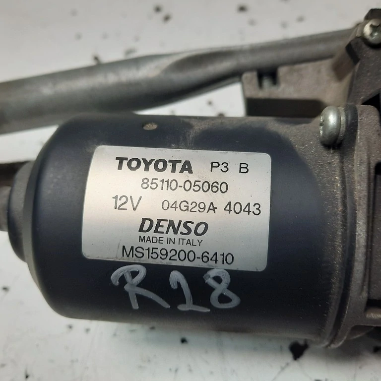 Motorček stieračov predný pantograf Toyota Avensis T25 85110-05060