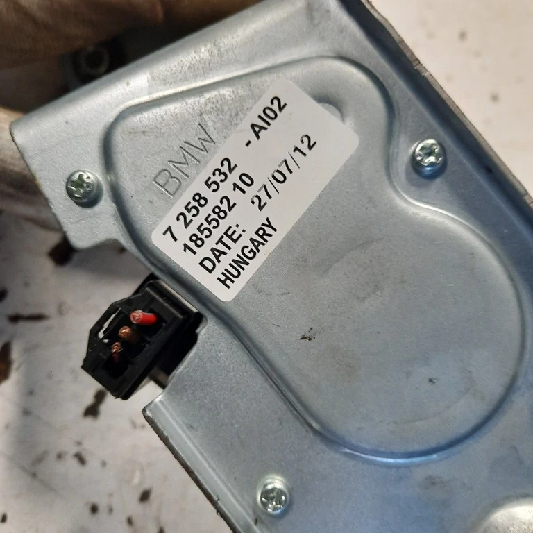 Motorček stieračov zadný BMW 1 F20 7258532