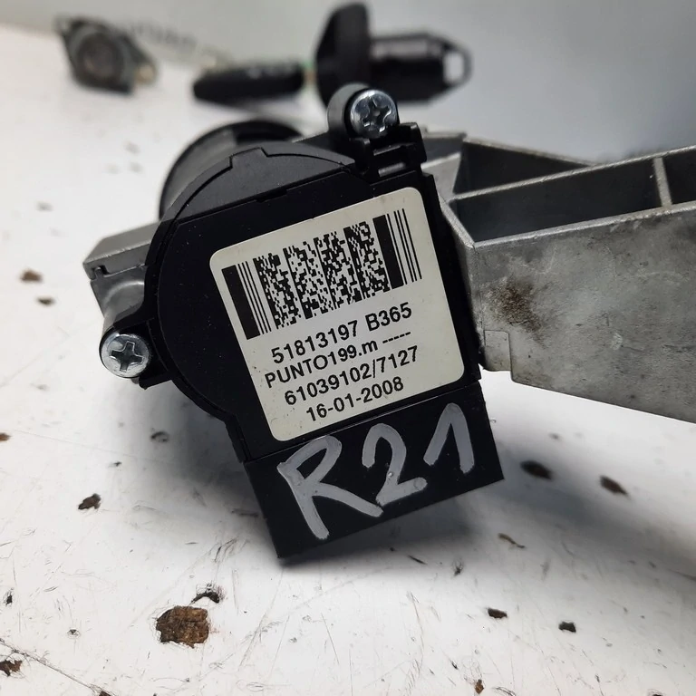 Spínacia skrinka Fiat Grande Punto 51813197