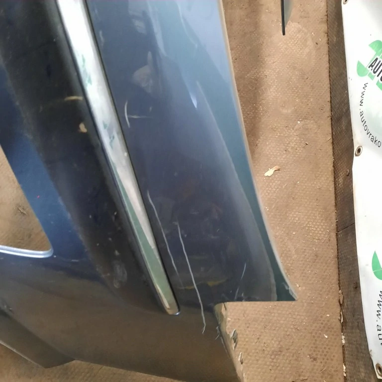 Nárazník predný Peugeot 407