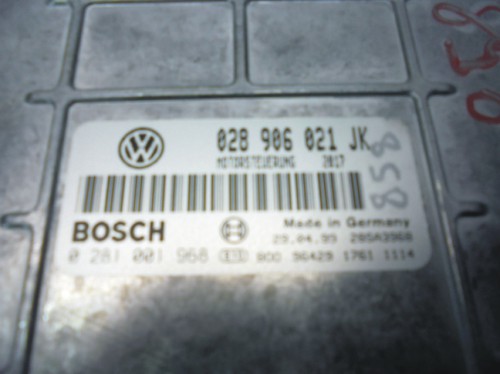 Riadiaca jednotka motora Ford Galaxy 1.9 TDi 028906021JK