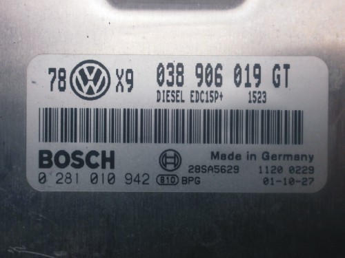 Riadiaca jednotka motora VW Passat 1.9 TDI 0281010942