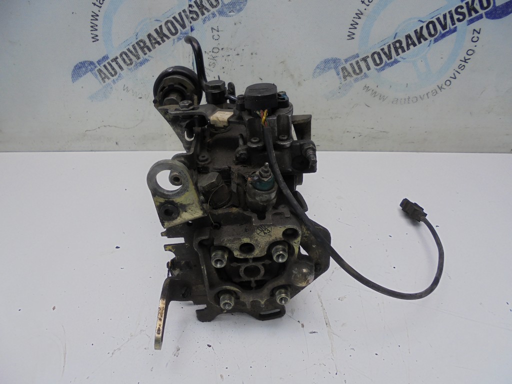 Vstrekovacie čerpadlo Peugeot 306 1.9 D R8448B391B