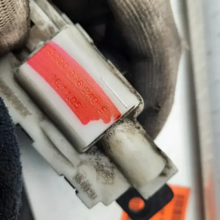 Zámok 5 dvere kufor Renault Scenic II 8200076240E