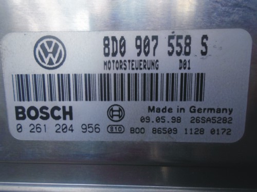 Riadiaca jednotka motora VW Passat 1.8 20V 0261204956