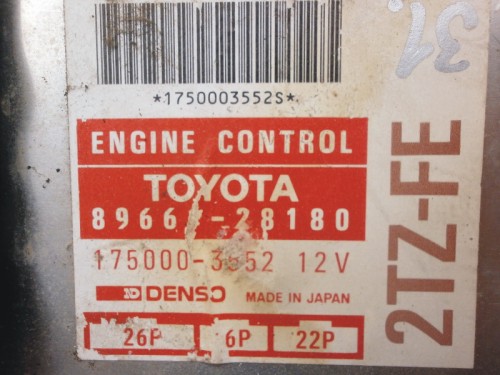 Riadiaca jednotka motora Toyota Previa 2.4 89661-28180