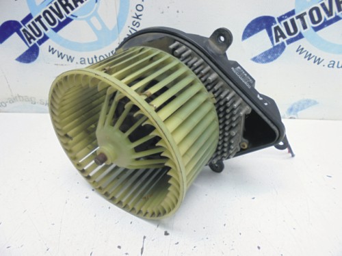 Motorček kúrenia Peugeot 306 740121233F