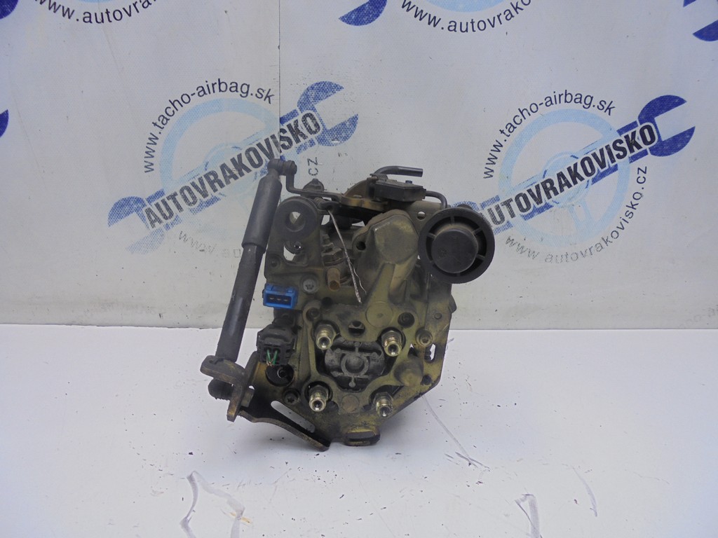 Vstrekovacie čerpadlo Peugeot 306 1.9 TD R8445B250A
