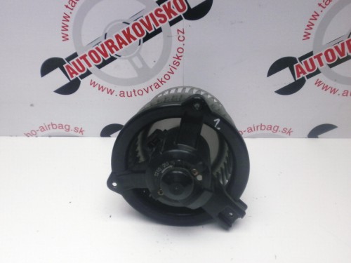 Motorček kúrenia Toyota Yaris 194000-12102U