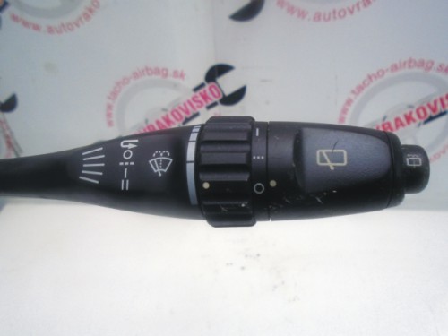Prepínacia páčka Mitsubishi Carisma MB953700