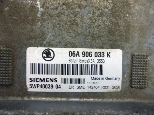 Riadiaca jednotka motora Skoda Octavia 1.6 06A906033K