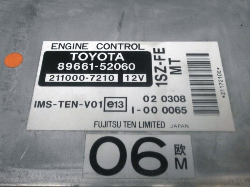 Riadiaca jednotka motora Toyota Yaris 1.0 16V 89661-52060