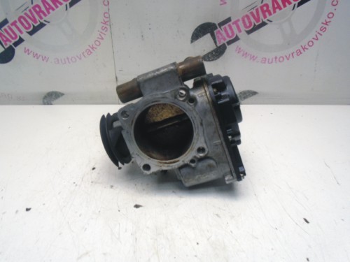 Škrtiaca klapka VW Passat 1.8 20V 058133063H