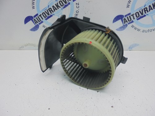 Motorček kúrenia Renault Clio II 7701044804