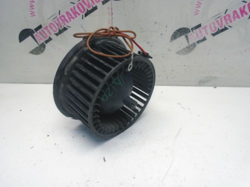 Motorček kúrenia Seat Inca 3137020027
