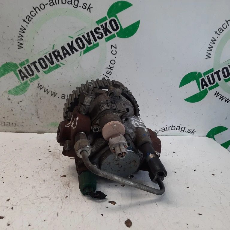 Vstrekovacie čerpadlo Opel Zafira B 1.7 CDTi 8-97376269-1
