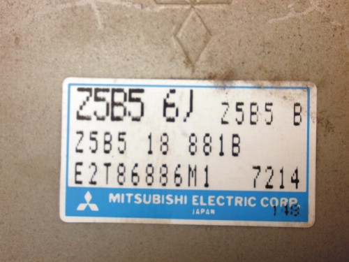 Riadiaca jednotka motora Mazda 323 1.5 16V E2T86886M1