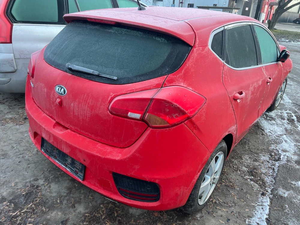 Kia Ceed II HB 1.6 GDi