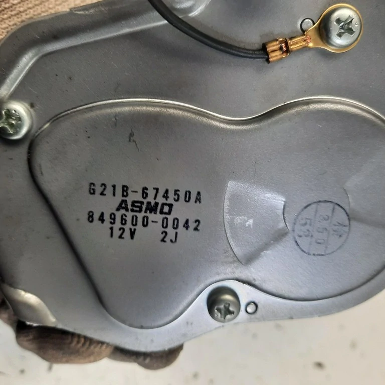 Motorček stierača zadný Mazda 6 combi G21B-67450A