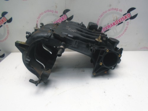 Sacie potrubie Audi A3 1.6 06A133206H