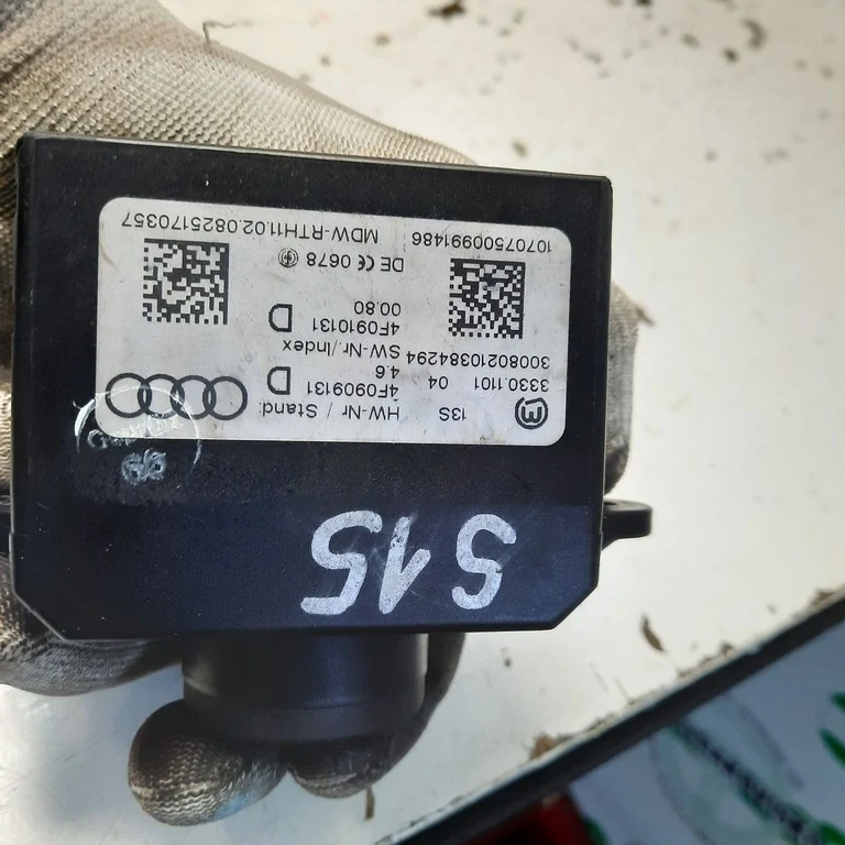 Spínacia skrinka Audi A6 C6 2008 4F0909131D