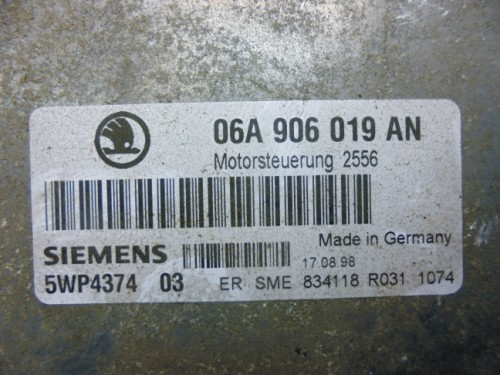 Riadiaca jednotka motora Skoda Octavia 1.6 74 kW 06A906019AN