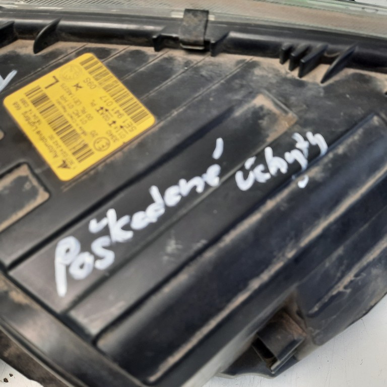 Predné svetlo Škoda Octavia III ľavé 