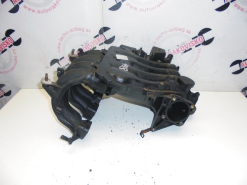 Sacie potrubie Audi A3 1.6 06A133205E