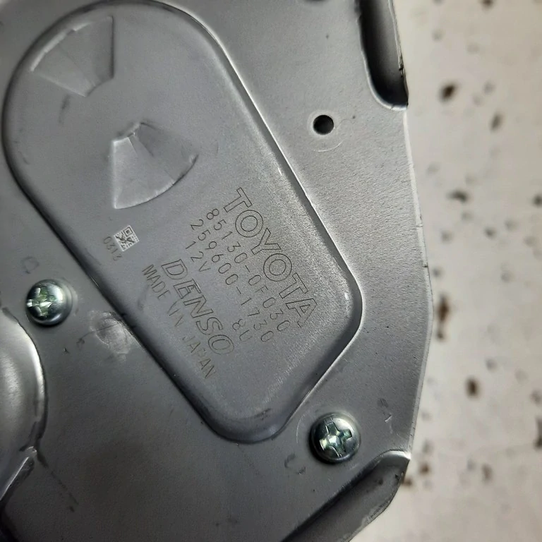 Motorček stierača zadný Toyota Verso 85130-0F030
