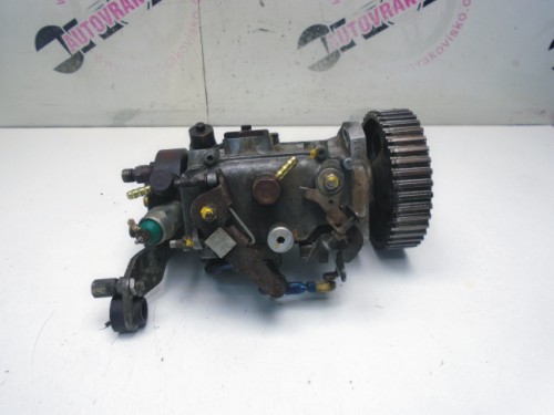 Vstrekovacie čerpadlo Peugeot 106 1.4 D R8443B971B
